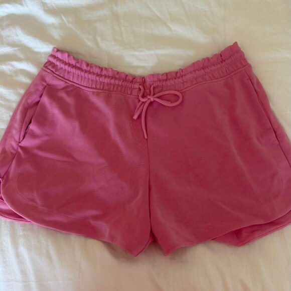 Athleta Pants - Athleta Pink Lightweight Run/Training Shorts – Size Large (Never Worn)